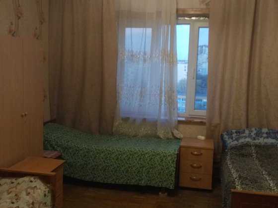 Сдам подселение в комнату для женщины не курящей, м. Харьковская Київ