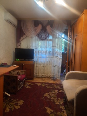 Сдам комнату Г.Юри для 1-2 парней 4000гр. - фото 1