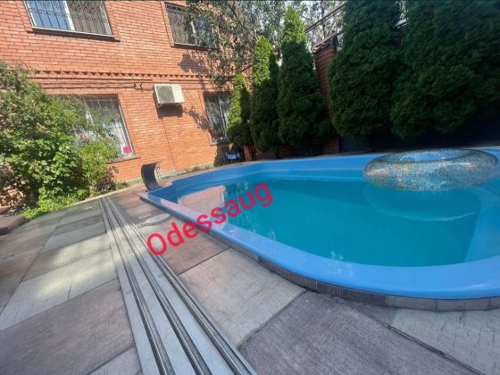 Аренда  Дома с Бассейном 200м. На Фонтане. Ул Долгая/ район 16  ст Одесса