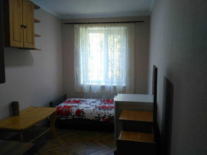 Продам комнату в коммуне на Новаторов, Адмиральский - фото 1