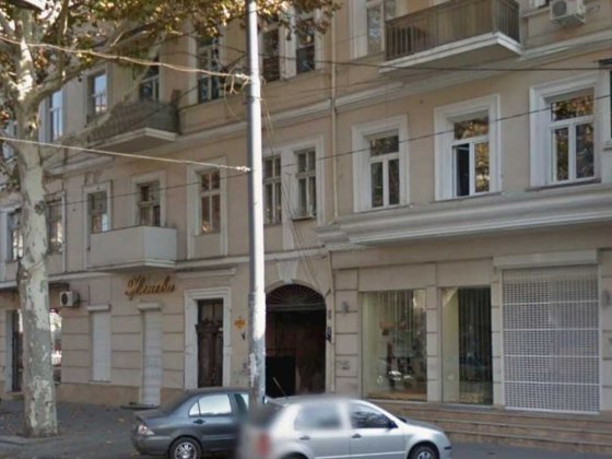 Продается комната в ком. квартире на ул.Ришельевская. Одесса