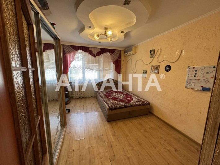 Продается комната в коммунальной квартире в Хаджибейском районе. - фото 1