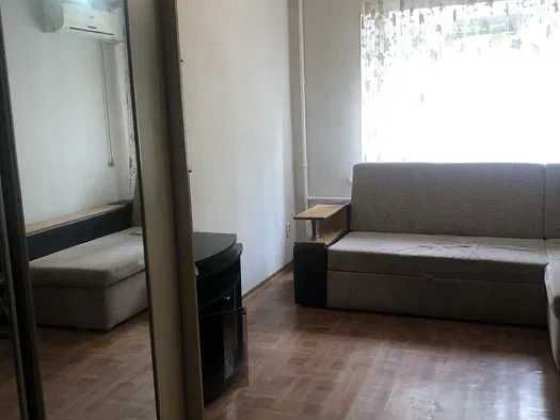 H S2  Продам гостинку  ХТЗ район рынка Харьков