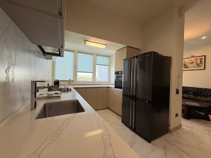Аренда 2-комнатной квартиры 120 м² в Доме Каркашадзе, ул. Довженко. - фото 1