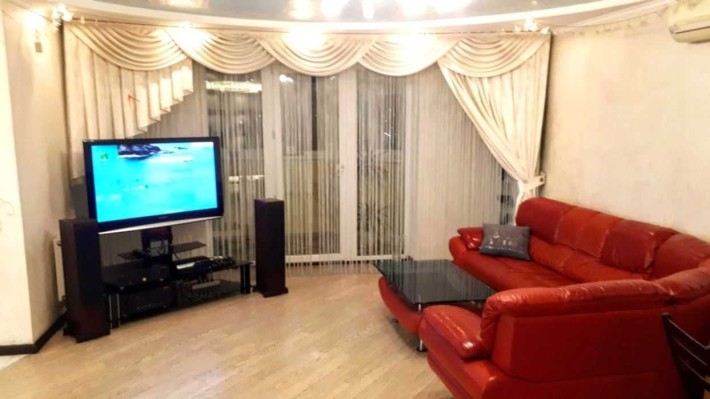 Здам 3-кімнатну квартиру на Любарського, 36 - фото 1