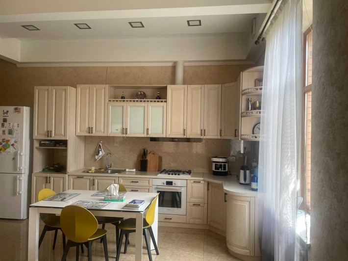 3 к 9 Фонтана, автономия, евростиль, в частном секторе.1200уе Риелтор - фото 1