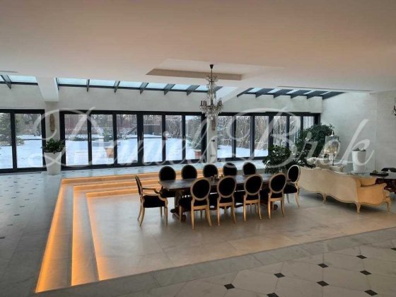 Козин, Конча Заспа, дом с выходом на Козинку Козин