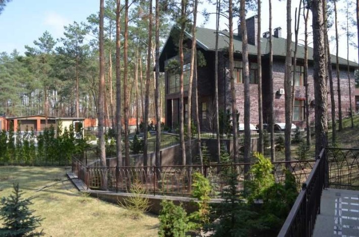 Будинок в охоронюваному котеджному містечку «Південний», Конча-Заспа. - фото 1