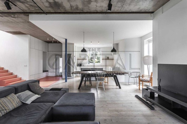 Будинок в закритому КМ / Ремонт в стилі LOFT / Тихе життя поза Києвом - фото 1