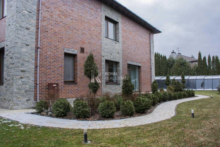 Оренда Будинок 6-к 327 м.кв КМ "Сонячна Долина" с. Романків Газ Сауна - фото 1