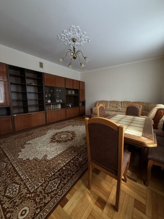 Оренда особняка (1-поверх) у м. Винники з окремим входом . - фото 1