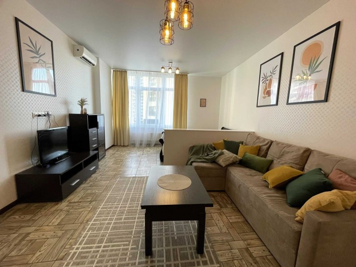 Сдам просторную квартиру в Аркадии, Каманина, 27 Жемчужина на 6-9 мес - фото 1