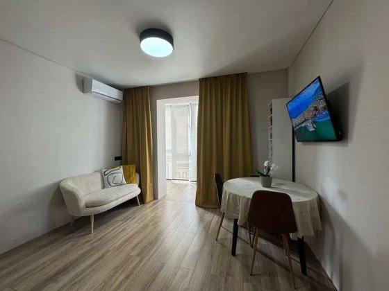 Продаж 1-к квартиру вул. Метрологічна 21а Київ