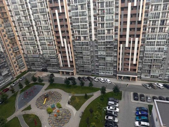 Продаж 2-кімнатна квартира ЖК "Кришталеві Джерела" Киев