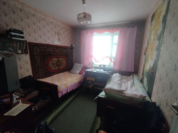 Продам 3-х кімнатну квартиру - фото 1