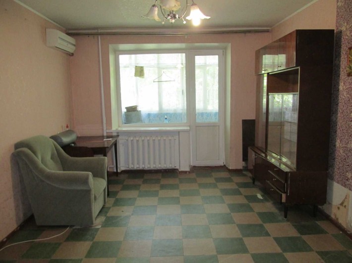 Продам 2 кім. квартиру 2/5 по пр.Соборному (р-н АТБ Кірово) - фото 1