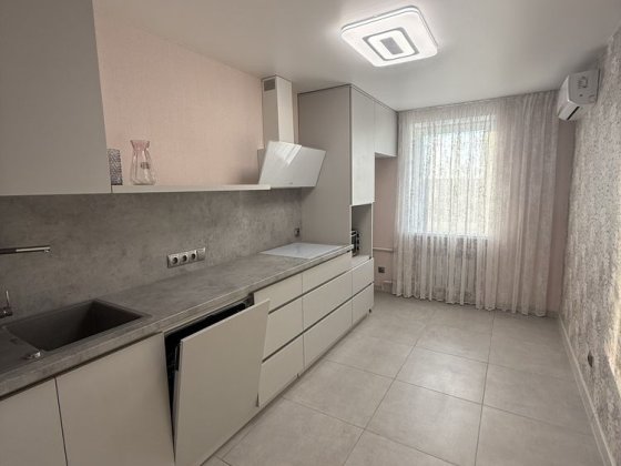 Продам 4-ком кв ул Парковая Белгород-Днестровский