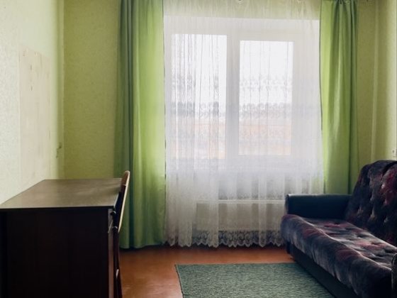 Продається двох кімнатна квартира, район базару Бердичів