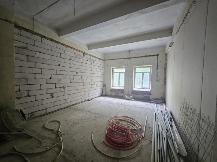 Продається квартира  студія в Берегове. - фото 1