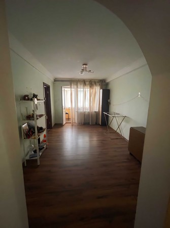 Продам 3 кім. квартиру у Кам'янському, Південний район. З ремонтом. - фото 1