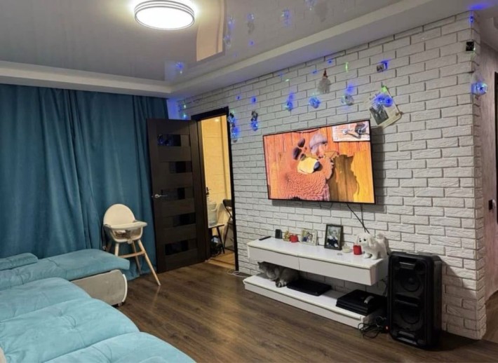 Продам 2 комнатную Черемушки Украина - фото 1