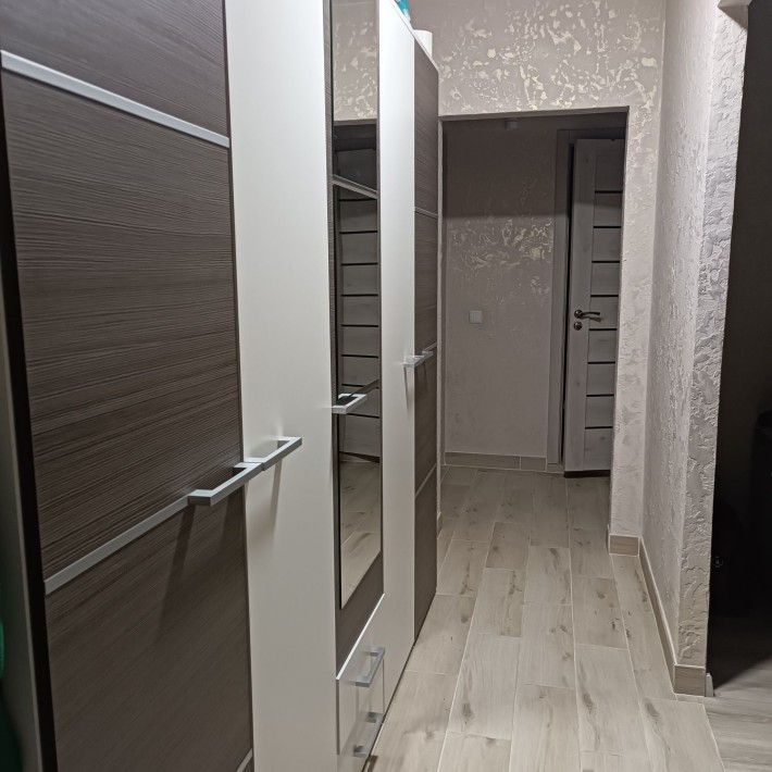 Продам 3-х комнатную квартиру, 10 минут от центра - фото 1