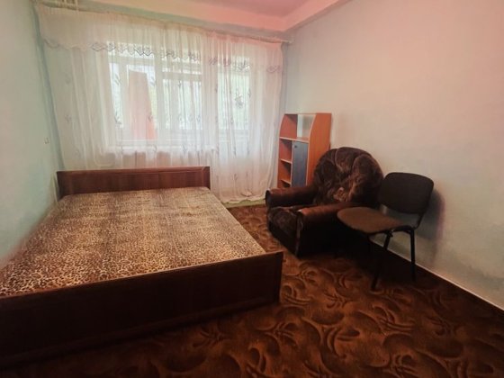 Продам свою 2-х комнатную район Украины Кам'янське