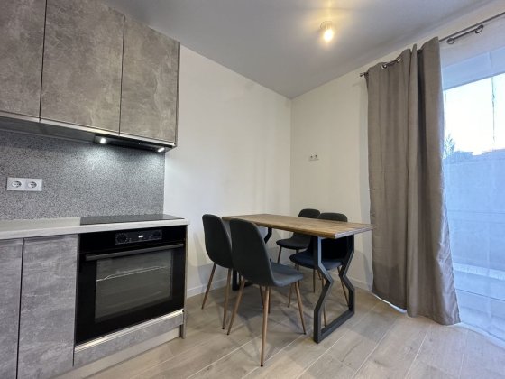 Квартира з власним двориком. Гостомель