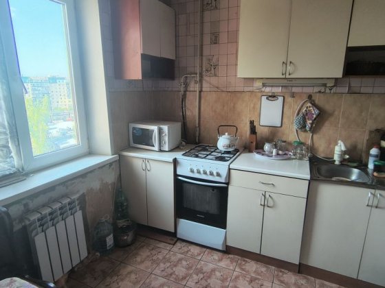 Продам 4-х кімнатну квартиру лівий берег Кам'янське