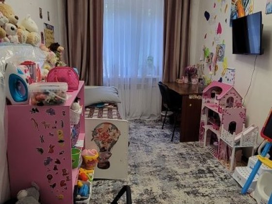 Продаётся 4-х ком квартира на Черемушках. Украина Кам'янське