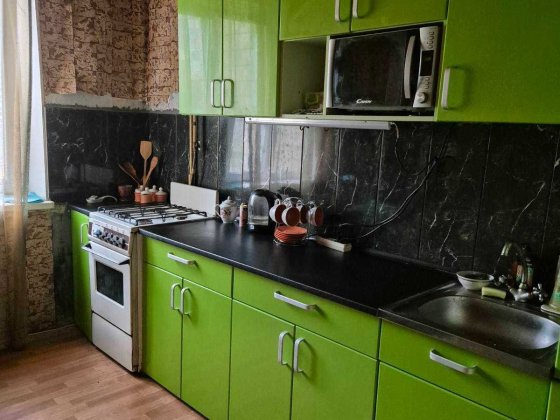 СРОЧНО! Продается 4-комнатная квартира на левом берегу Кам'янське