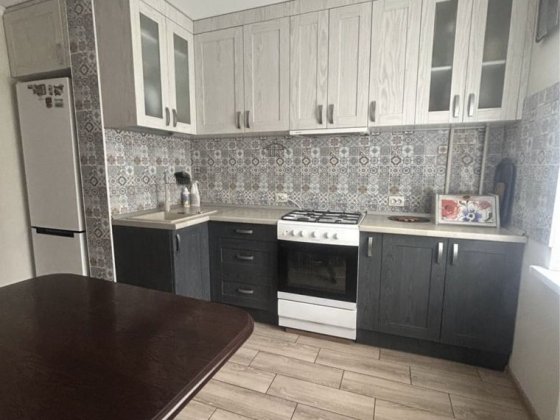 Продається 4 кімнатна квартира 76м2. Інд.Газ.Опал. Супер пропозиція Гостомель