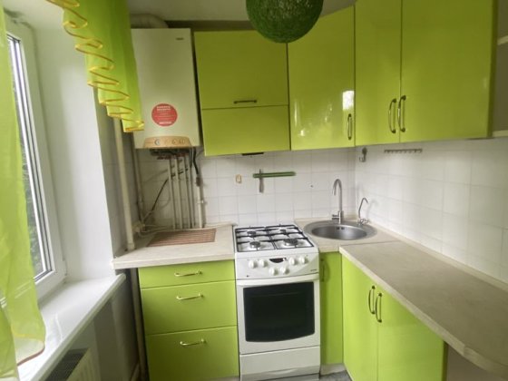 Продам 2х комнатную 3/5 Черемушки евідновлення Кам'янське