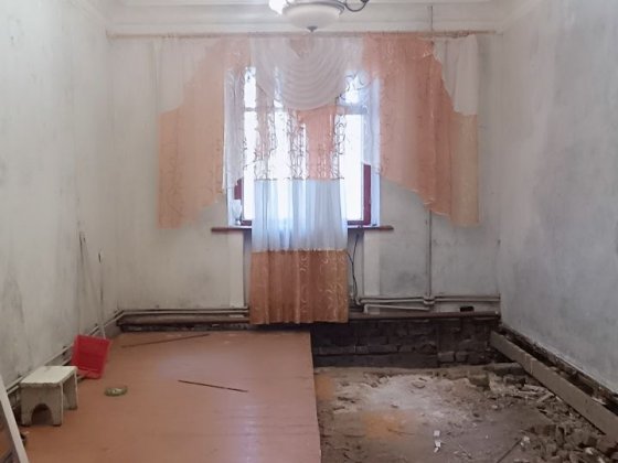 2-к сталінка з ГАО на Васильєвській (Арсенічева) Кам'янське