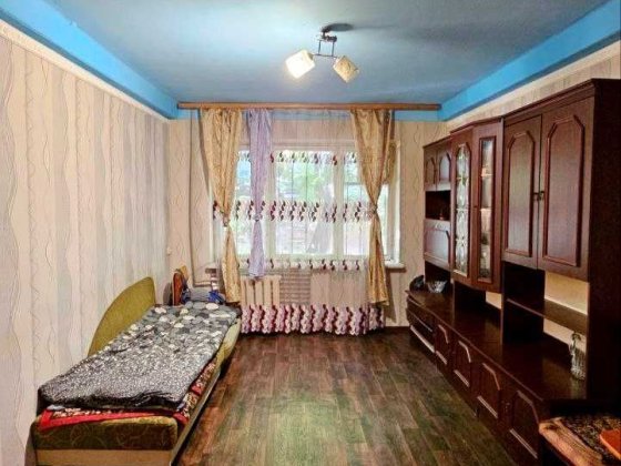 ПРОДАМ 2х комнатную квартиру НЕДОРОГО район Украина Кам'янське