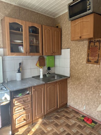 Продам 3х ком кв Л/Б 2 мкр на Бомбе - фото 1