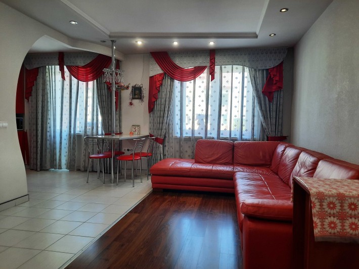 Продаж 3 кім. квартира 67 кв.м. вул. Коновальця м. Дрогобич - фото 1