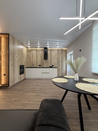 Стильна 2 кімнатна квартира - фото 1