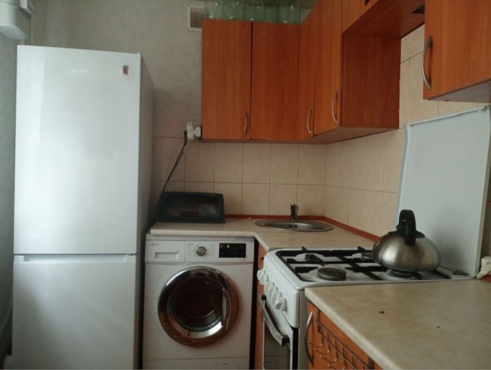 Продам 4-ком квартиру р-н Украины - фото 1