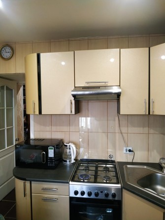 Продаётся 2-х комнатная квартира в 9 этажном доме - фото 1