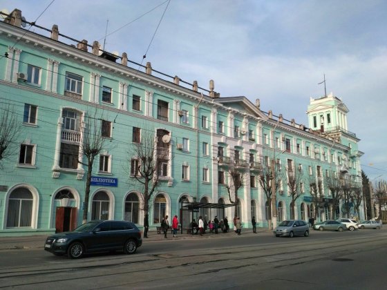 Продам 2х ком ВИДОВАЯ  Т.Шевченка14 Каменское