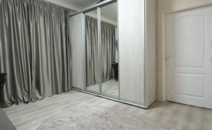 Продам двухкомнатную квартиру в Центре. D - фото 1