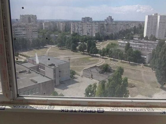 Продам 4 кімнатну квартиру 2мкр від власника , торг Каменское