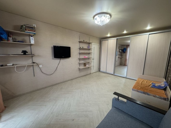 Продам 1-ком.кв на Левом берегу, 11мкрн - фото 1