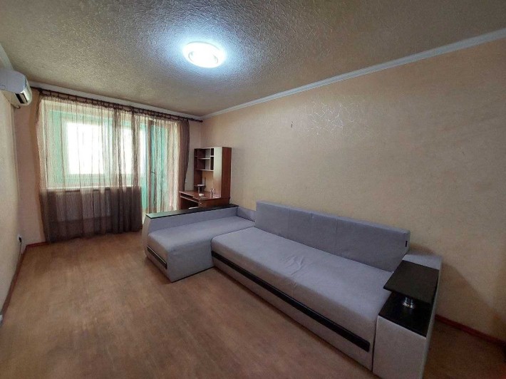 Продам квартиру м. Зміїв - фото 1