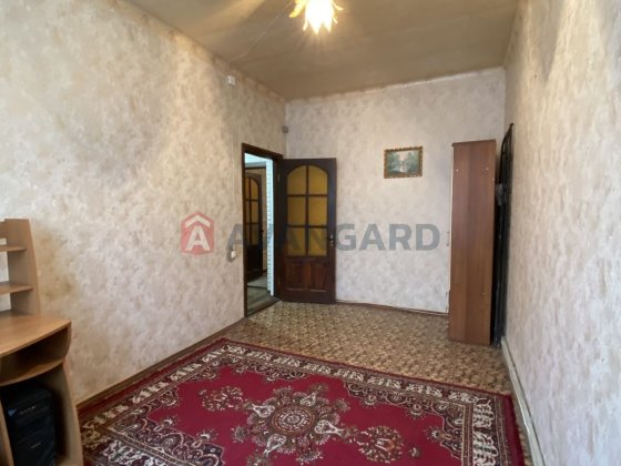 Продаж 3-кімнатної СТАЛІНКИ, ЦЕНТР, вул.САЧКА Кам'янське