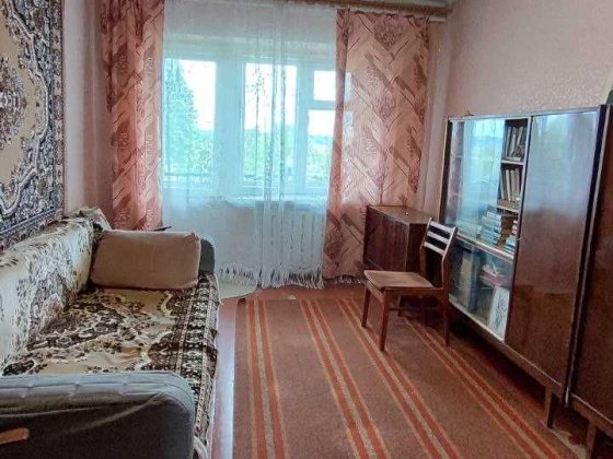 Продам 3-х кімнатну квартиру м. Зміїв Зміїв