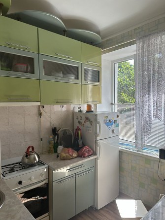 Продам 2 комнатную квартиру 1 этаж - фото 1