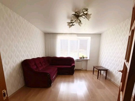 Продам 2комнатную киевку с АГВ на пр-кте Мира