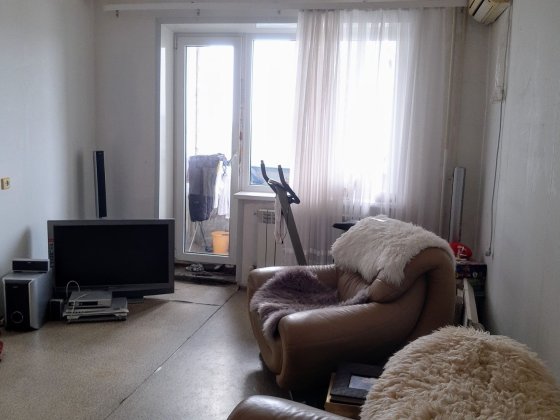 Продам 3 комн.квартиру на Левом берегу Автономное Газовое Отопление. Каменское